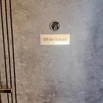White Luxury Apartment