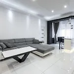 White Luxury Katowice