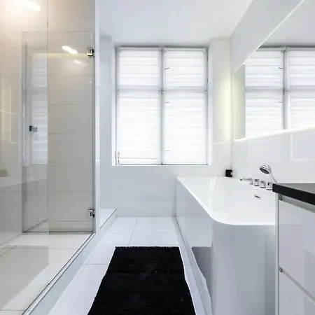 White Luxury Lägenhet *