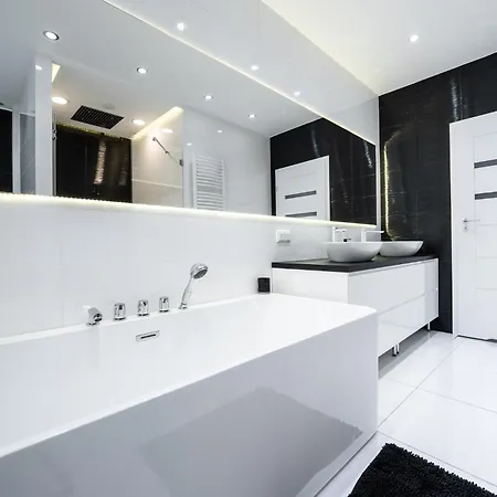 White Luxury Apartment Katowice