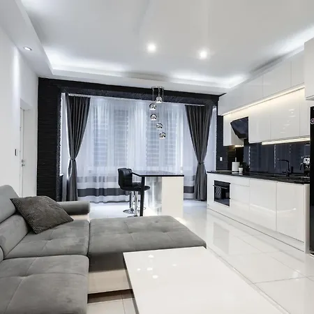 アパート White Luxury カトヴィツェ