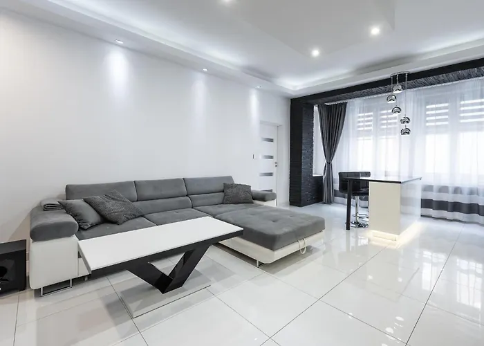 White Luxury Katoviçe